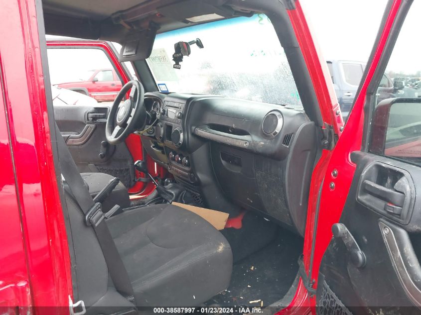2017 JEEP WRANGLER UNLIMITED SPORT - 1C4BJWDG0HL673705