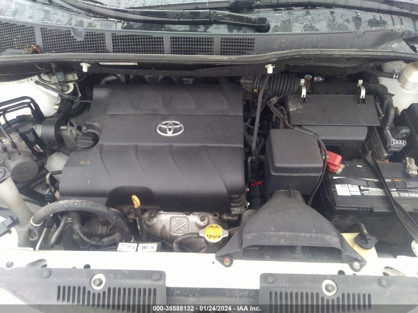 2013 TOYOTA SIENNA XLE V6 8 PASSENGER - 5TDYK3DCXDS386156