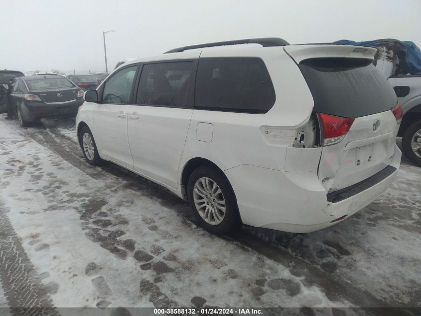 2013 TOYOTA SIENNA XLE V6 8 PASSENGER - 5TDYK3DCXDS386156