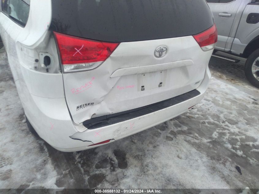 2013 TOYOTA SIENNA XLE V6 8 PASSENGER - 5TDYK3DCXDS386156