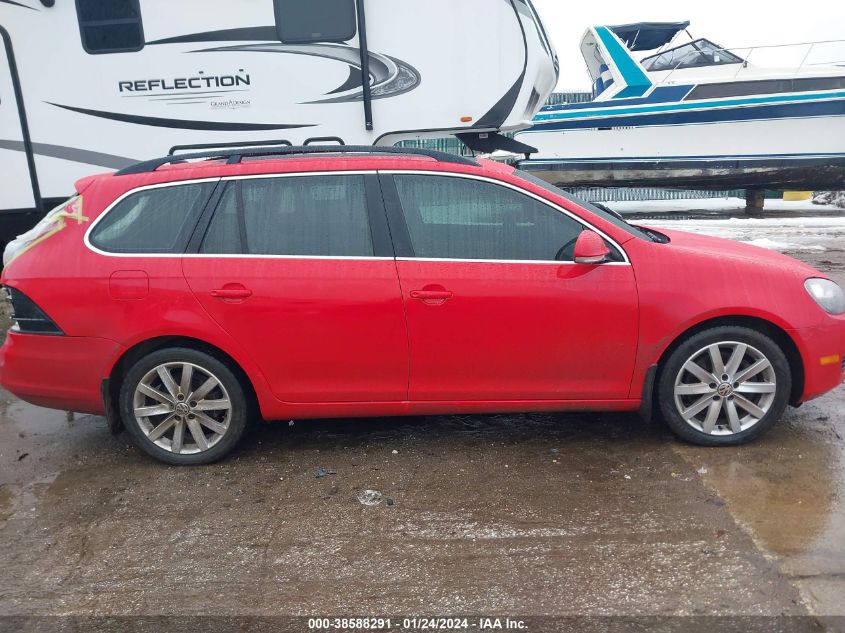 2014 VOLKSWAGEN JETTA SPORTWAGEN 2.0L TDI - 3VWPL7AJ4EM628327