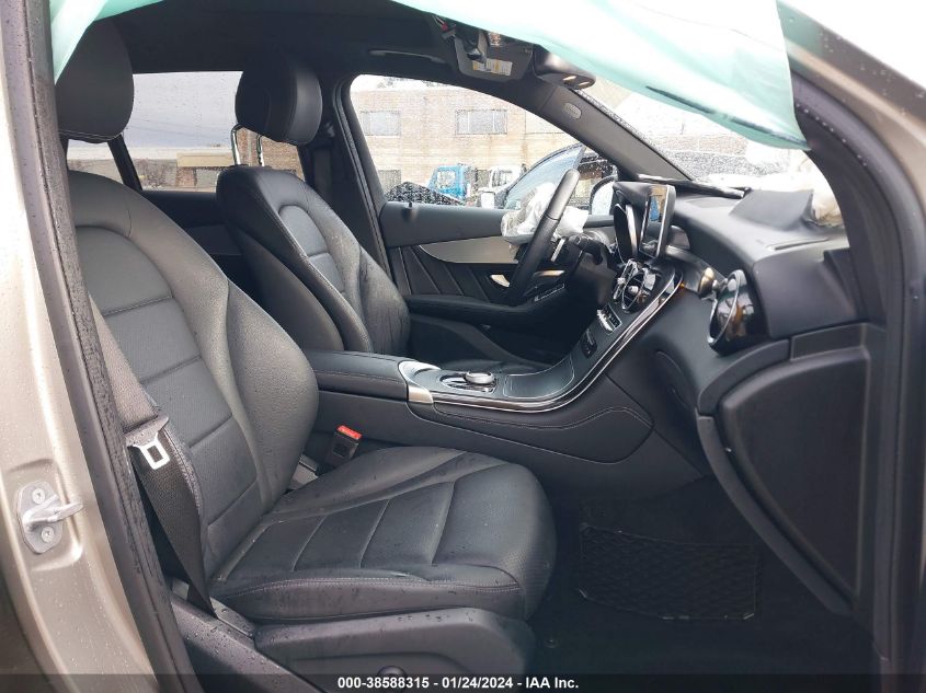 2019 MERCEDES-BENZ GLC 300 - WDC0G4JB9KV167623