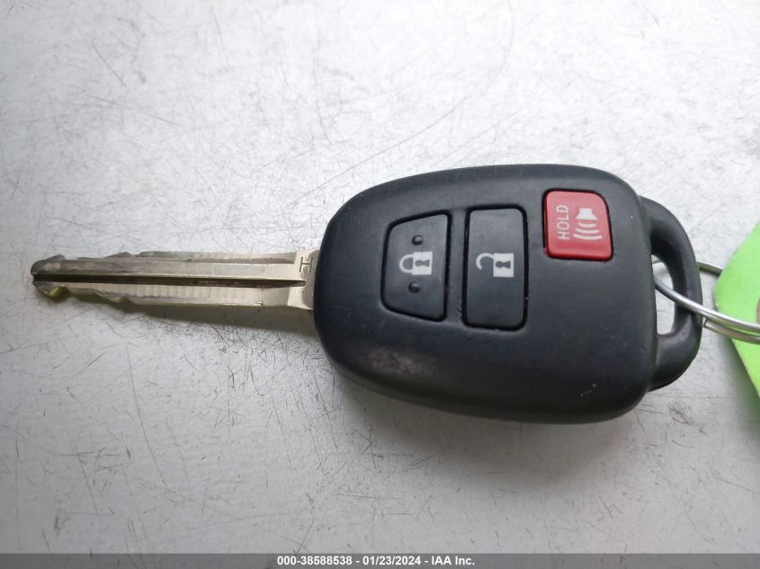 2013 TOYOTA RAV4 XLE - JTMRFREV7D5009026
