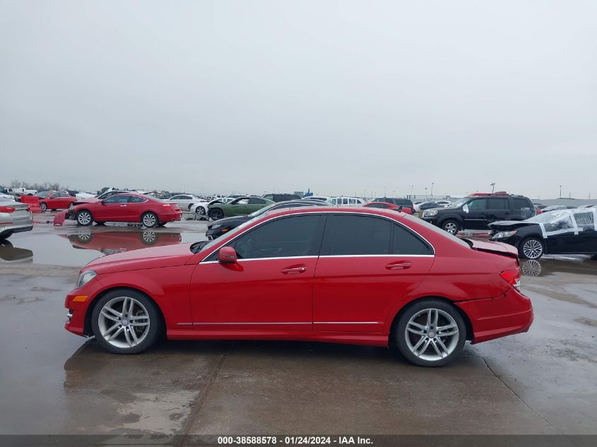 2013 MERCEDES-BENZ C 250 LUXURY/SPORT - WDDGF4HBXDR272928
