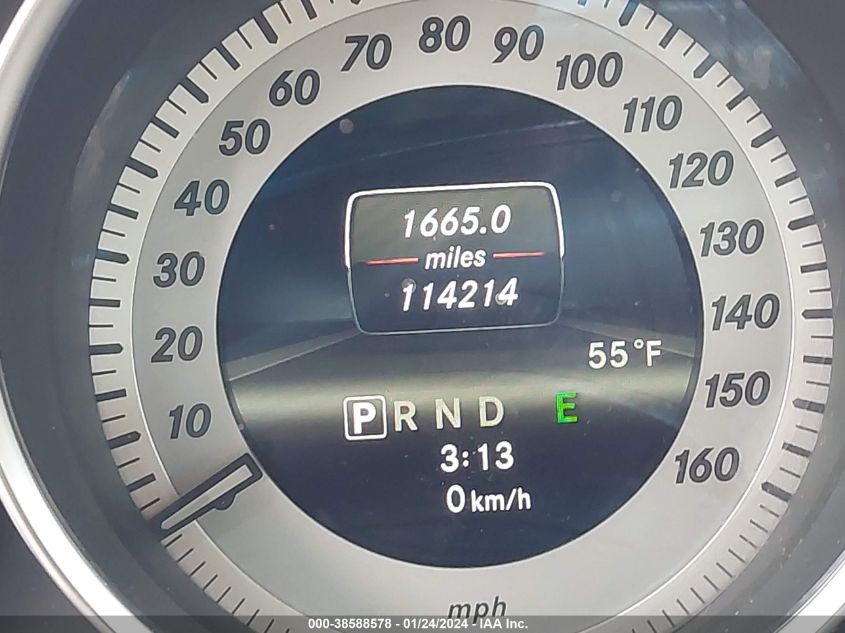2013 MERCEDES-BENZ C 250 LUXURY/SPORT - WDDGF4HBXDR272928