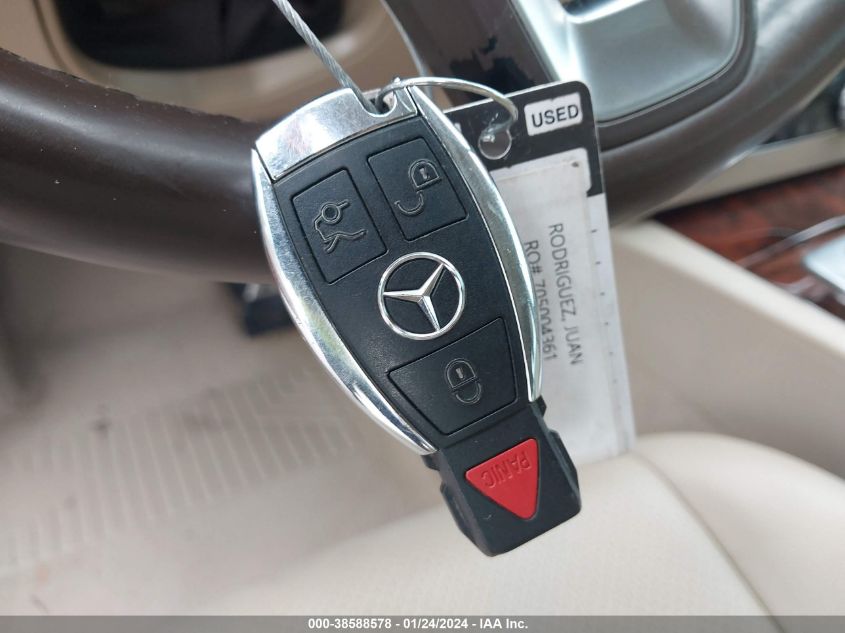 2013 MERCEDES-BENZ C 250 LUXURY/SPORT - WDDGF4HBXDR272928