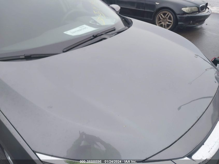 2018 HONDA CIVIC LX - 19XFC2F50JE031855