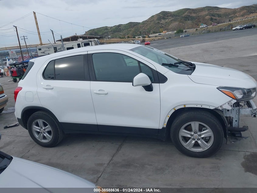 VIN KL7CJKSB3LB315188 2020 CHEVROLET TRAX FWD LS