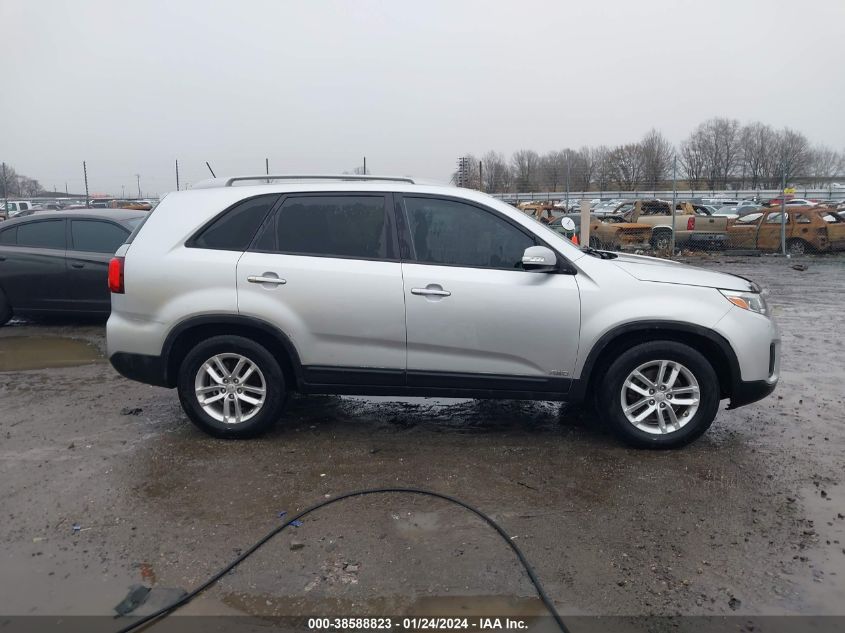 2015 KIA SORENTO LX V6 - 5XYKTDA71FG602752