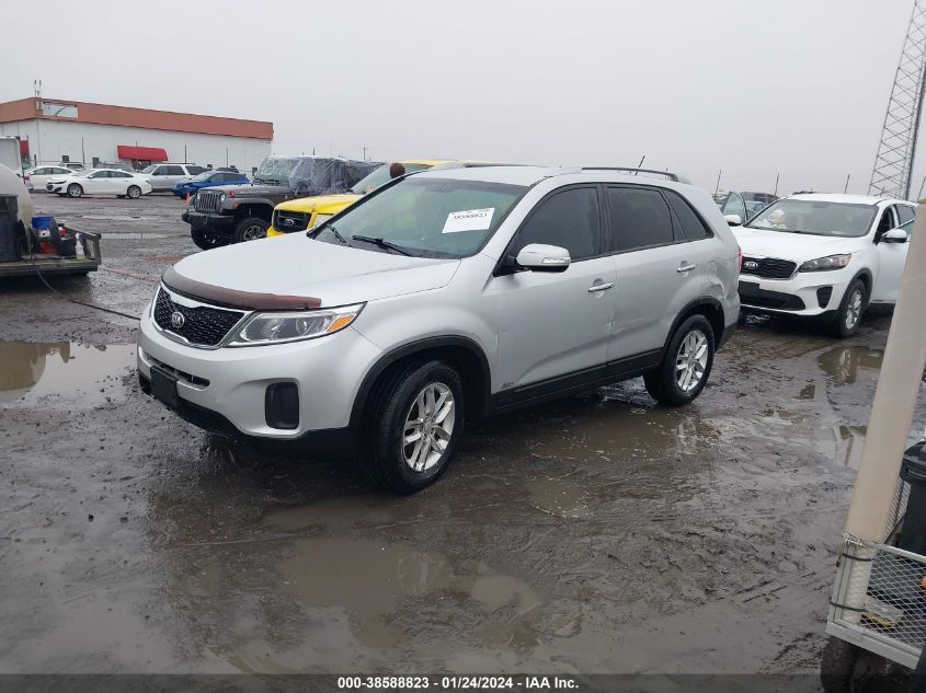 2015 KIA SORENTO LX V6 - 5XYKTDA71FG602752