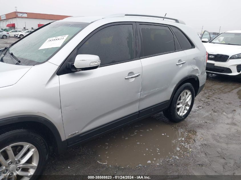 2015 KIA SORENTO LX V6 - 5XYKTDA71FG602752