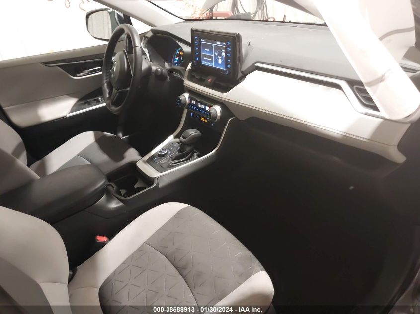 2020 TOYOTA RAV4 XLE HYBRID - 4T3R6RFV0LU002456