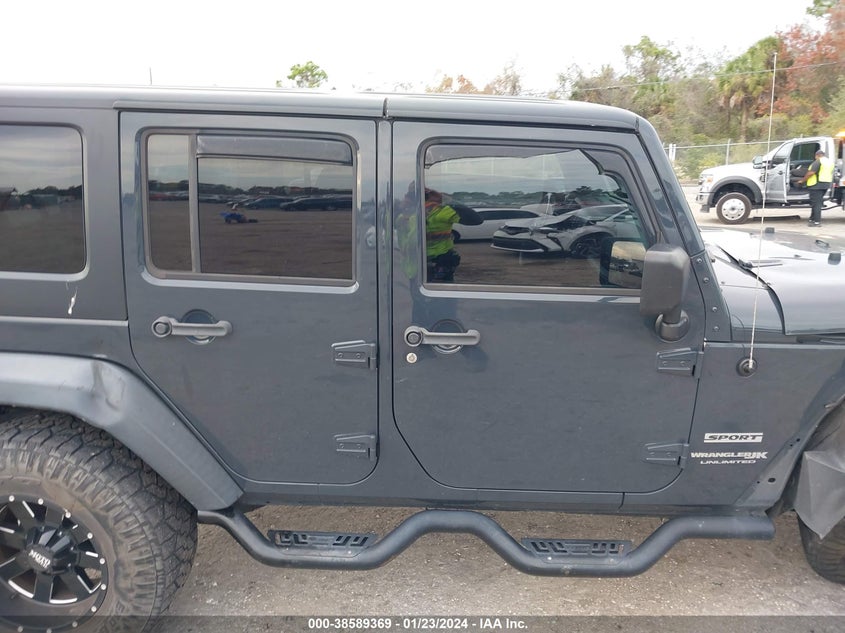 VIN 1C4BJWDG6JL883358 2018 JEEP WRANGLER JK UNLIMITED SPORT S 4X4