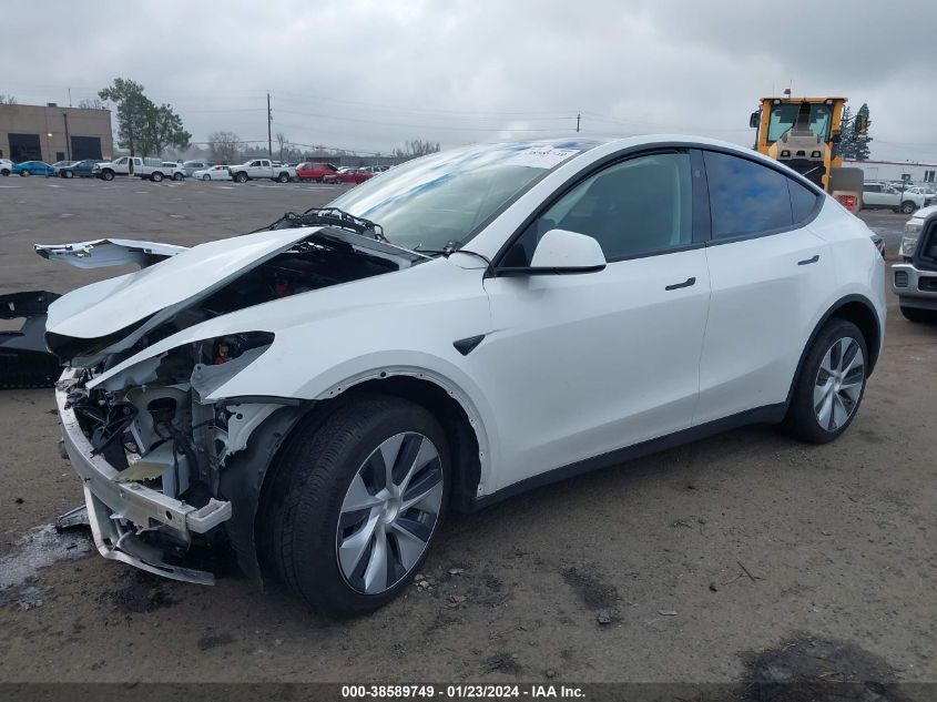 VIN 7SAYGDEE9PF813085 2023 TESLA MODEL Y