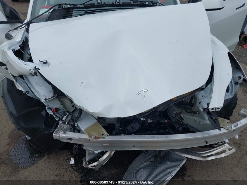 VIN 7SAYGDEE9PF813085 2023 TESLA MODEL Y