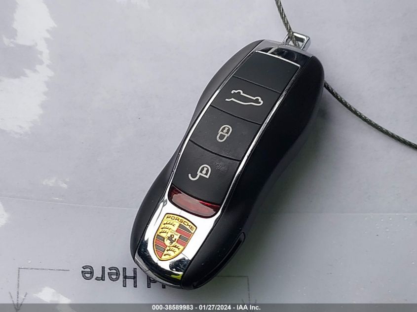 2017 PORSCHE MACAN S - WP1AB2A58HLB18276