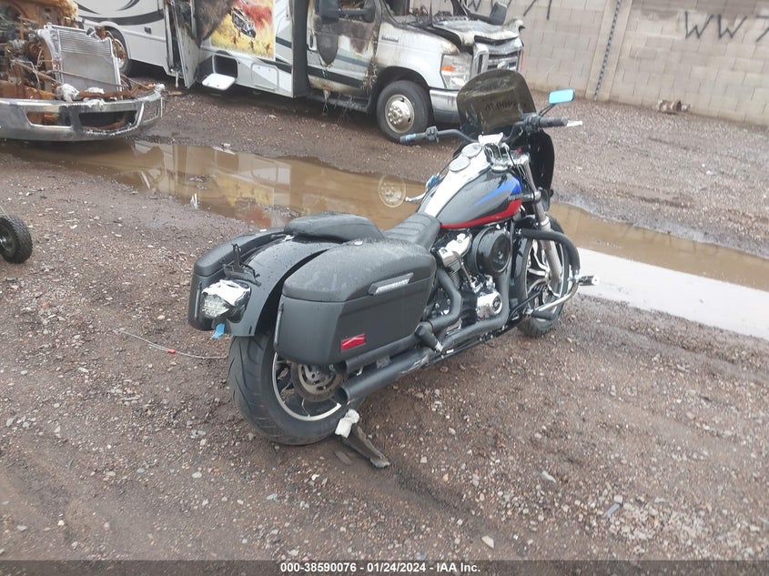 VIN 1HD1YNJ2XKB062294 2019 HARLEY-DAVIDSON FXLR