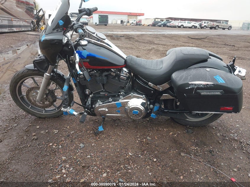 VIN 1HD1YNJ2XKB062294 2019 HARLEY-DAVIDSON FXLR