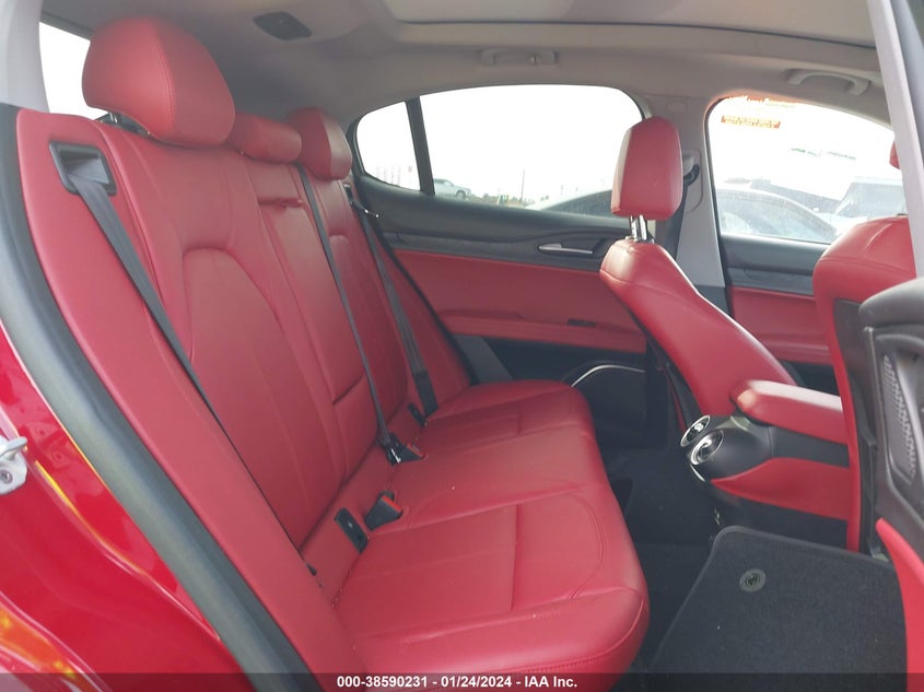 VIN ZASPAJAN3M7D01135 2021 ALFA ROMEO STELVIO RWD