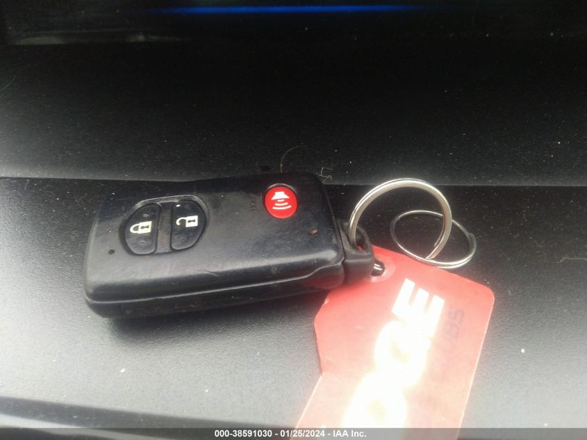 2013 TOYOTA PRIUS V THREE - JTDZN3EU7D3211190