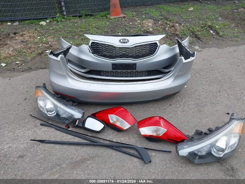 2016 KIA FORTE LX - KNAFK4A68G5573852