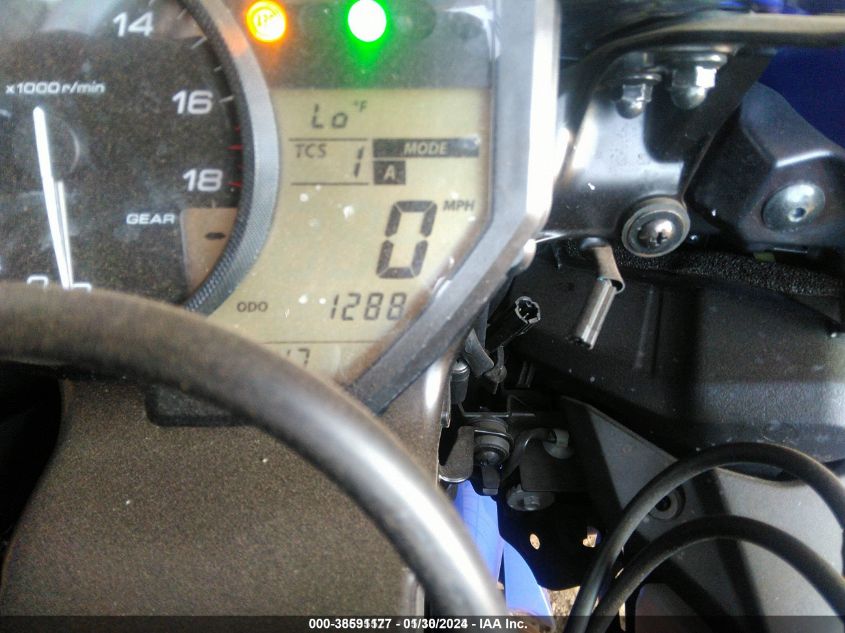 2019 YAMAHA YZFR6 JYARJ28E9KA004993
