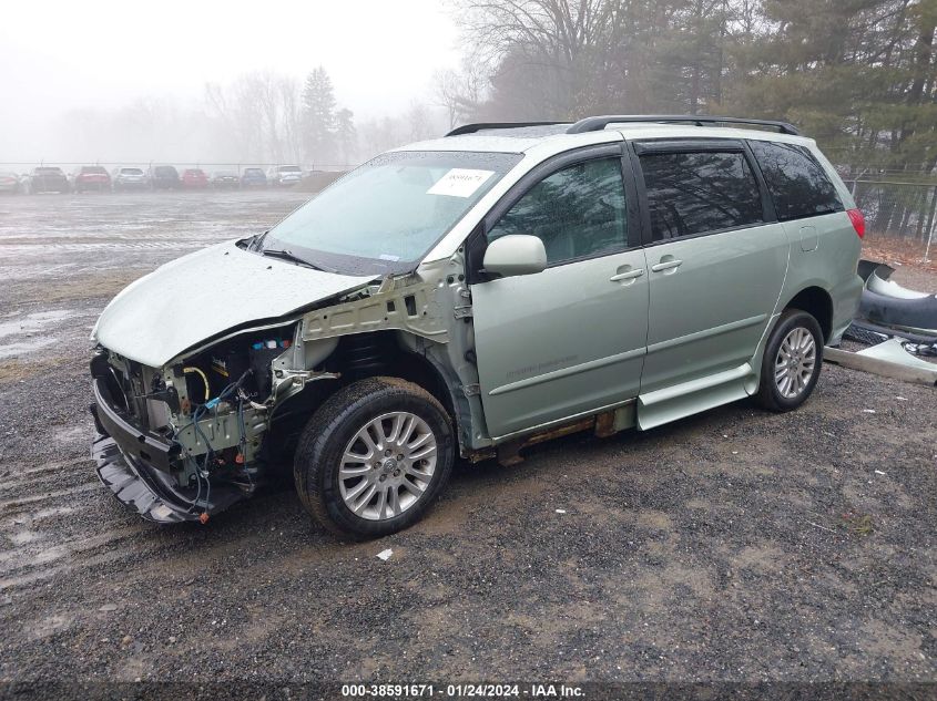 5TDYK4CC7AS332607 2010 TOYOTA SIENNA - Image 2