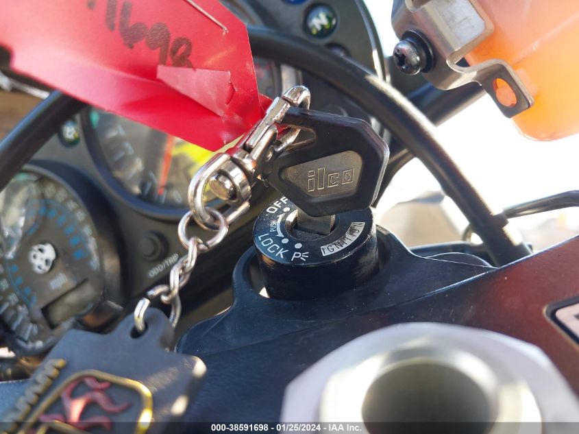 2006 KAWASAKI ZX600 J1 JKAZX4J116A060805