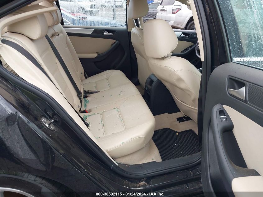 2013 VOLKSWAGEN JETTA HYBRID SEL - 3VW637AJXDM237466