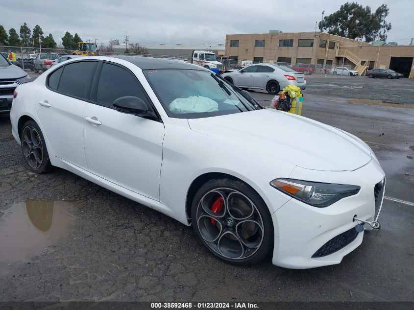 ZARFAMBN7N7659849 ALFA ROMEO GIULIA SUPER/SUPER SPORT 2022