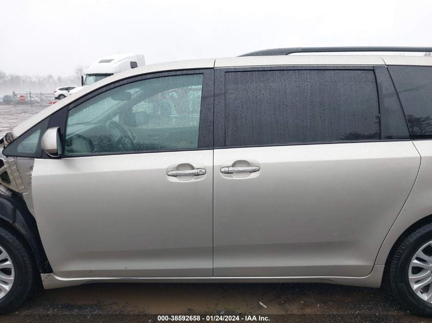 5TDYZ3DC0HS896971 2017 TOYOTA SIENNA, photo no. 15