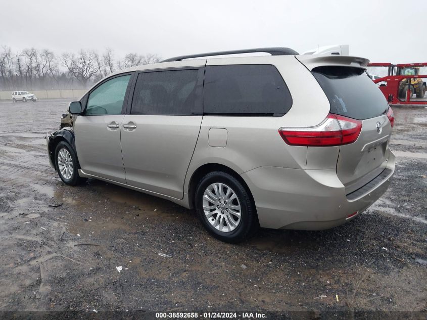 5TDYZ3DC0HS896971 2017 TOYOTA SIENNA, photo no. 3