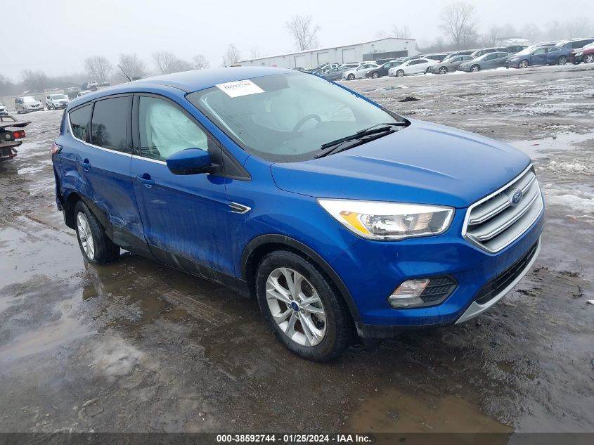 2017 FORD ESCAPE SE - 1FMCU9GD1HUF06015