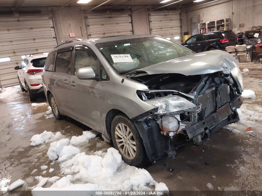 2014 TOYOTA SIENNA XLE V6 8 PASSENGER - 5TDYK3DC2ES480999