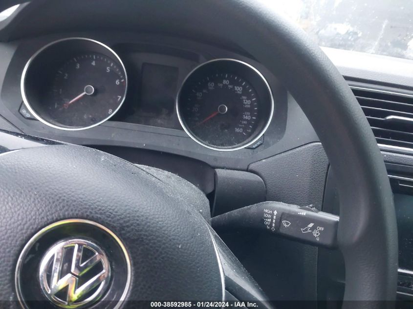 2016 VOLKSWAGEN JETTA SE - 3VWD67AJ5GM325800