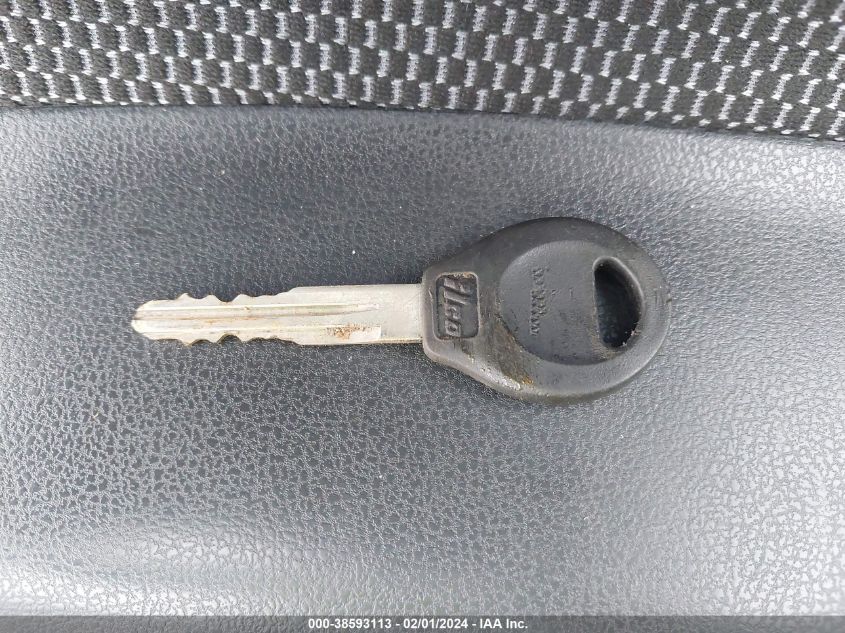 2014 NISSAN VERSA 1.6 SV - 3N1CN7AP3EL842184