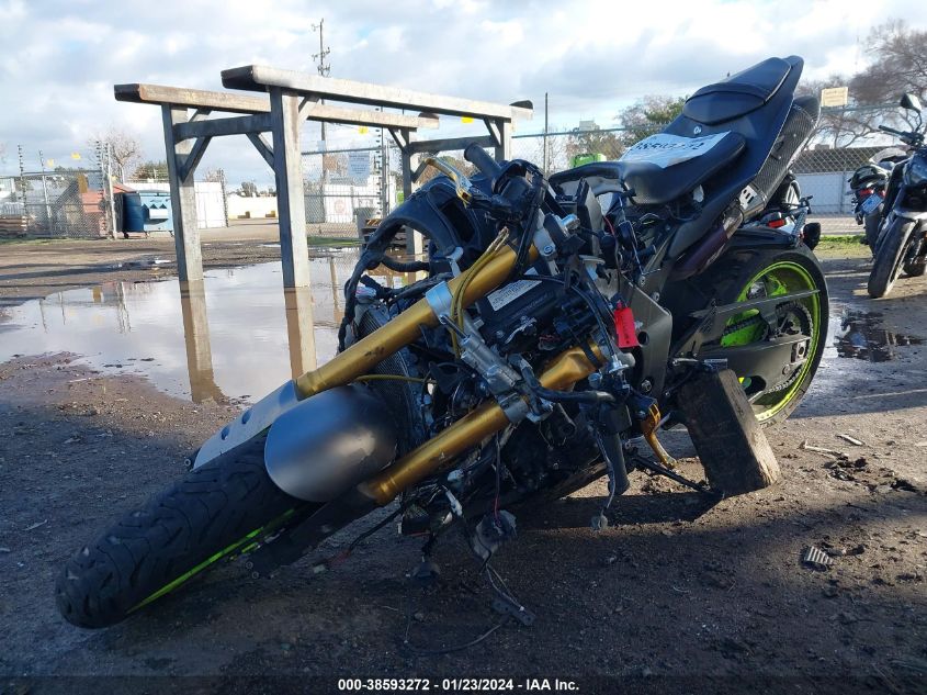 2014 YAMAHA YZFR1 C JYARN23YXEA003846