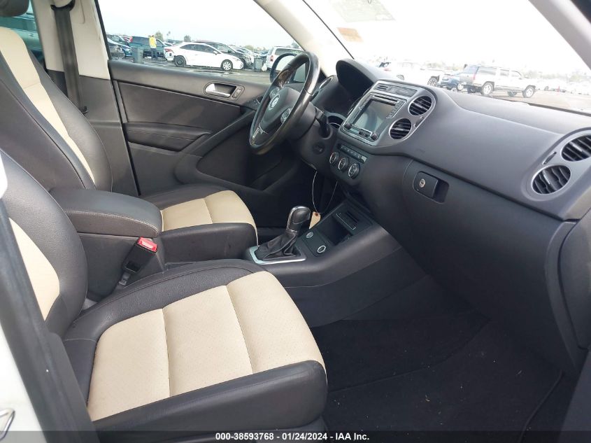 VIN WVGSV7AX4HW509205 2017 VOLKSWAGEN TIGUAN 2.0T WOLFSBURG EDITION