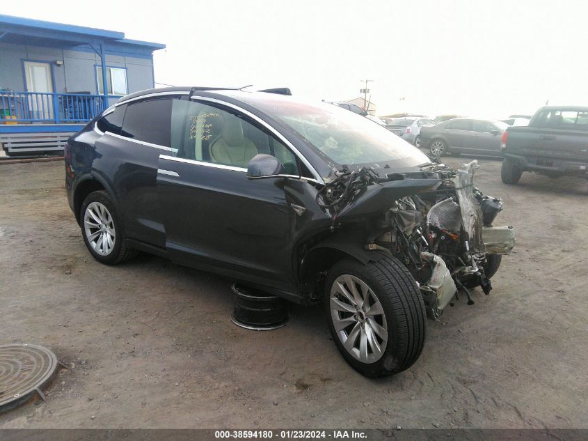 2016 TESLA MODEL X 60D/70D/75D/90D/P100D - 5YJXCBE21GF004811