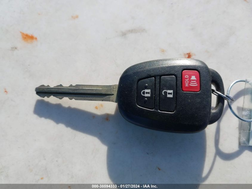 2015 TOYOTA RAV4 XLE - 2T3RFREV4FW281030