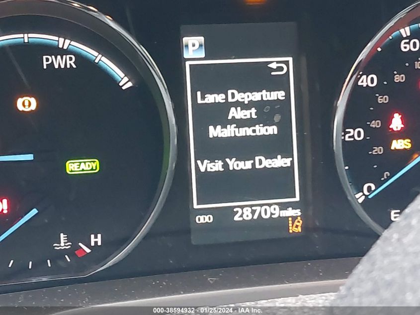 2018 TOYOTA RAV4 HYBRID LE - JTMRJREVXJD188176