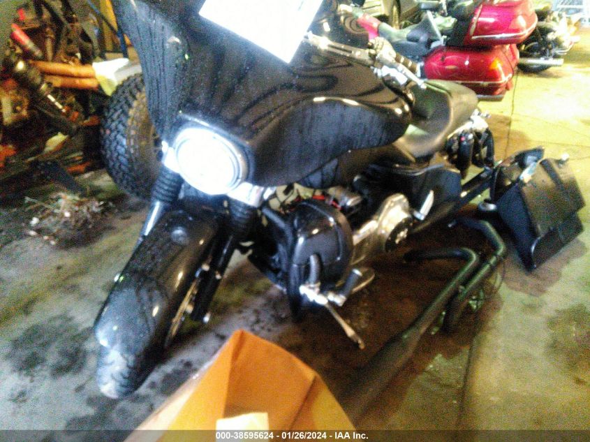 2012 HARLEY-DAVIDSON FLHX STREET GLIDE - 1HD1KBM11CB682200