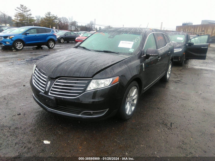 VIN 2LMHJ5AT5KBL01693 2019 LINCOLN MKT