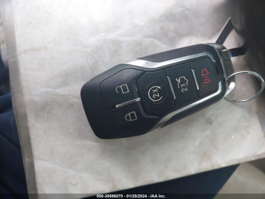 2016 LINCOLN MKX SELECT - 2LMTJ6KR7GBL29361