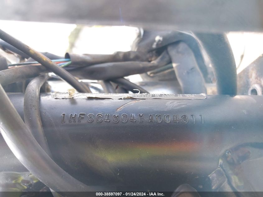 2000 HONDA VT1100 C2 1HFSC4304YA004311
