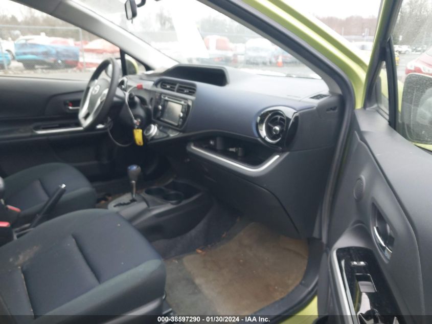 2016 TOYOTA PRIUS C TWO - JTDKDTB33G1126251