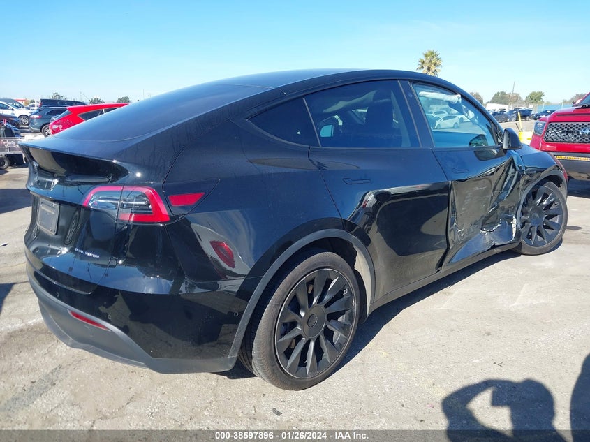 VIN 5YJYGDEE9MF302078 2021 TESLA MODEL Y