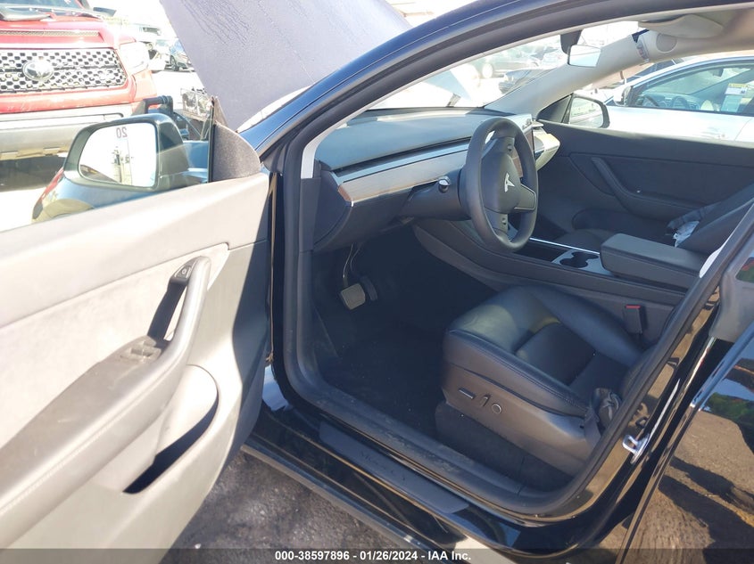 VIN 5YJYGDEE9MF302078 2021 TESLA MODEL Y