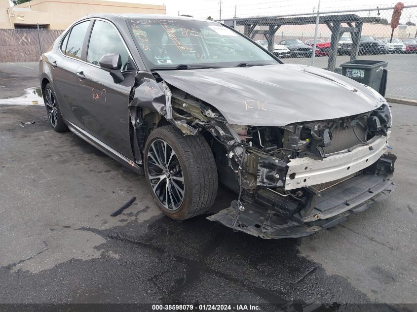 2018 TOYOTA CAMRY SE - 4T1B11HK8JU506117
