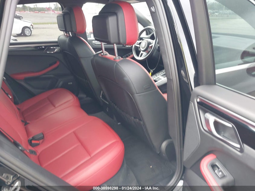 VIN WP1AB2A55MLB34994 2021 PORSCHE MACAN S